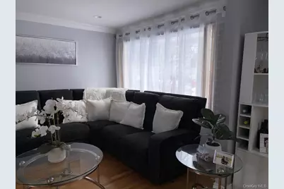 223 Audley Court S, Copiague, NY 11726 - Photo 4