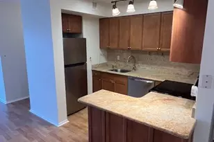 205 Mineola Blvd, Mineola, NY 11501 - Photo 14