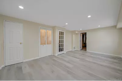 10 Laurie Road, Brentwood, NY 11717 - Photo 20