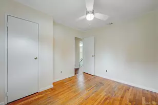 10 Laurie Rd, Brentwood, NY 11717 - Photo 18