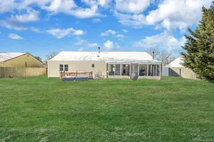 68 Sequoia Way, Holbrook, NY 11741 - Photo 4