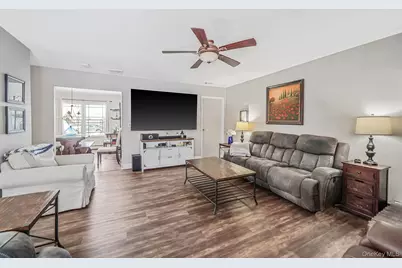 68 Sequoia Way, Holbrook, NY 11741 - Photo 12