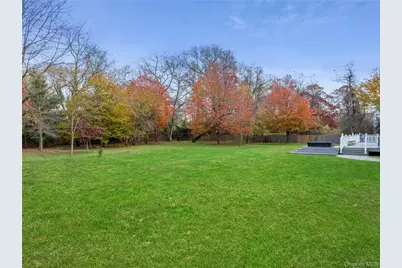 717 W Montauk Highway, Bay Shore, NY 11706 - Photo 40