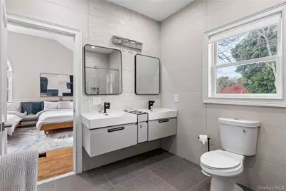 717 W Montauk Highway, Bay Shore, NY 11706 - Photo 34