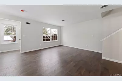 1004 Cypress Court, Highland Mills, NY 10930 - Photo 12