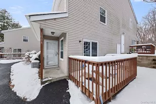 1004 Cypress Ct, Highland Mills, NY 10930 - Photo 24