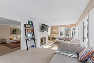 25 Pond Park Rd, Great Neck, NY 11023 - Photo 10