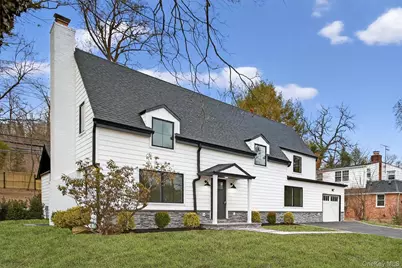 199 Salem Road, East Hills, NY 11577 - Photo 2