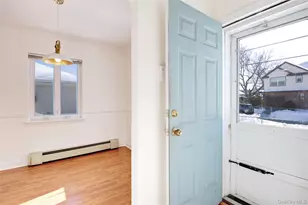 814 Benris Ave, Franklin Square, NY 11010 - Photo 4