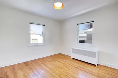 814 Benris Avenue, Franklin Square, NY 11010 - Photo 16