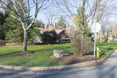 1 Cumberland Path, Setauket, NY 11733 - Photo 22