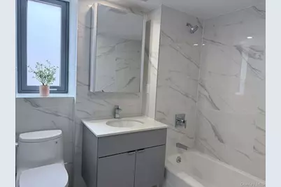 136-80 41st Avenue #6H, Flushing, NY 11355 - Photo 4