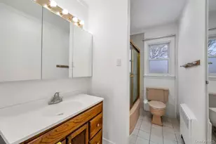 178 Gerhard Rd, Plainview, NY 11803 - Photo 12