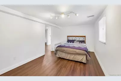 178 Gerhard Road, Plainview, NY 11803 - Photo 16