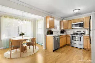 211 Oswego Ave, Medford, NY 11763 - Photo 14