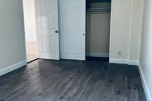 1300 Midland Ave, Yonkers, NY 10704 - Photo 6