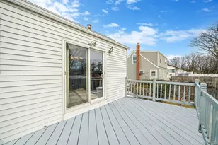 60 Liberty Ave, North Babylon, NY 11703 - Photo 6