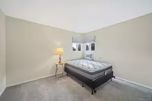 60 Liberty Ave, North Babylon, NY 11703 - Photo 18