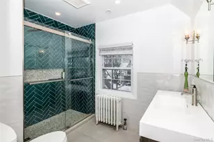 18 Bailey Pl, New Rochelle, NY 10801 - Photo 16