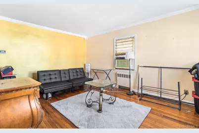 938 Wallace Avenue, Baldwin, NY 11510 - Photo 4