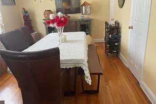 315 Maryland Ave, Freeport, NY 11520 - Photo 4