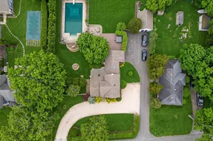 15 Walnut Ave, East Quogue, NY 11942 - Photo 2
