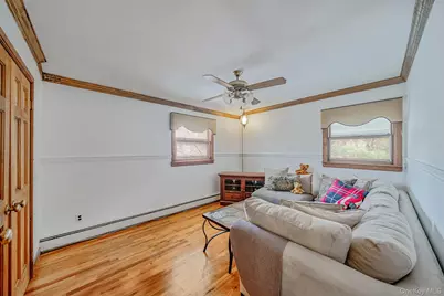 76 Hollywood Avenue, Selden, NY 11784 - Photo 26