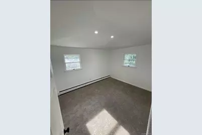 [Address not provided], Copiague, NY 11726 - Photo 6