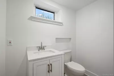 319 Wagner Avenue, Mamaroneck, NY 10543 - Photo 16