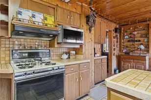 37 Nober Strunk Rd, Narrowsburg, NY 12764 - Photo 16