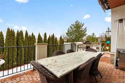9 Brittany Lane, New Rochelle, NY 10805 - Photo 34