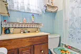 195-12 McLaughlin Ave, Hollis, NY 11423 - Photo 8