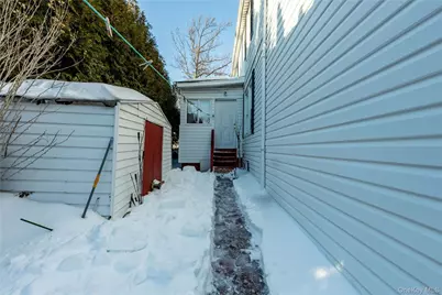 19512 McLaughlin Avenue, Hollis, NY 11423 - Photo 4