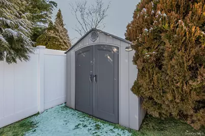 36 Hart Street, Farmingdale, NY 11735 - Photo 36