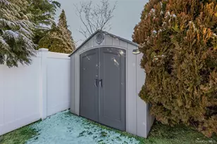 36 Hart St, Farmingdale, NY 11735 - Photo 36