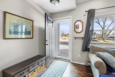 36 Hart Street, Farmingdale, NY 11735 - Photo 4