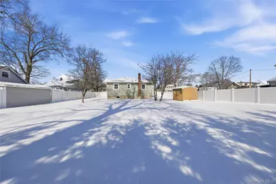 78 Roslyn Street, Islip Terrace, NY 11752 - Photo 26