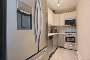 54-40 Little Neck Pkwy, Little Neck, NY 11362 - Photo 10