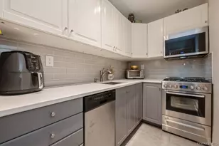 54-40 Little Neck Pkwy, Little Neck, NY 11362 - Photo 8