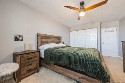 54-40 Little Neck Parkway #6M, Little Neck, NY 11362 - Photo 18