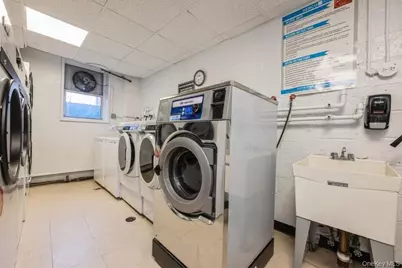 54-40 Little Neck Parkway #6M, Little Neck, NY 11362 - Photo 22