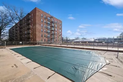 54-40 Little Neck Parkway #6M, Little Neck, NY 11362 - Photo 24
