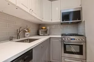 54-40 Little Neck Pkwy, Little Neck, NY 11362 - Photo 8