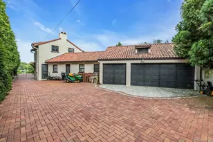 259 Lakeview Ave W, Brightwaters, NY 11718 - Photo 48