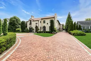 259 Lakeview Ave W, Brightwaters, NY 11718 - Photo 2