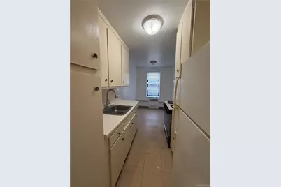 92-29 Lamont Avenue #1B, Elmhurst, NY 11373 - Photo 4