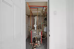 193 N Arizona Rd, West Babylon, NY 11704 - Photo 32