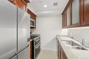 10 City Pl, White Plains, NY 10601 - Photo 16