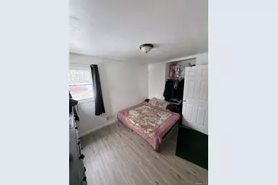 71 Macarthur Avenue, Brentwood, NY 11717 - Photo 18