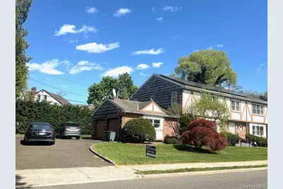 28 Polo Road, Great Neck, NY 11023 - Photo 2